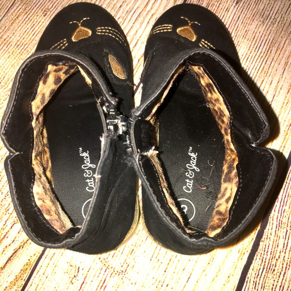 Cat & Jack girls booties - Picture 3 of 3